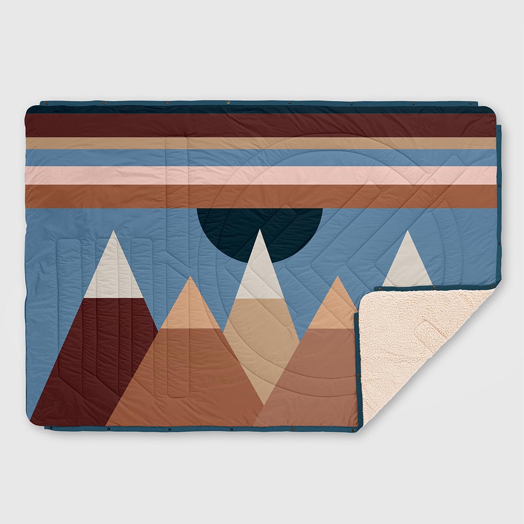 VOITED Mini Traveler Indoor / Outdoor Camping Blanket