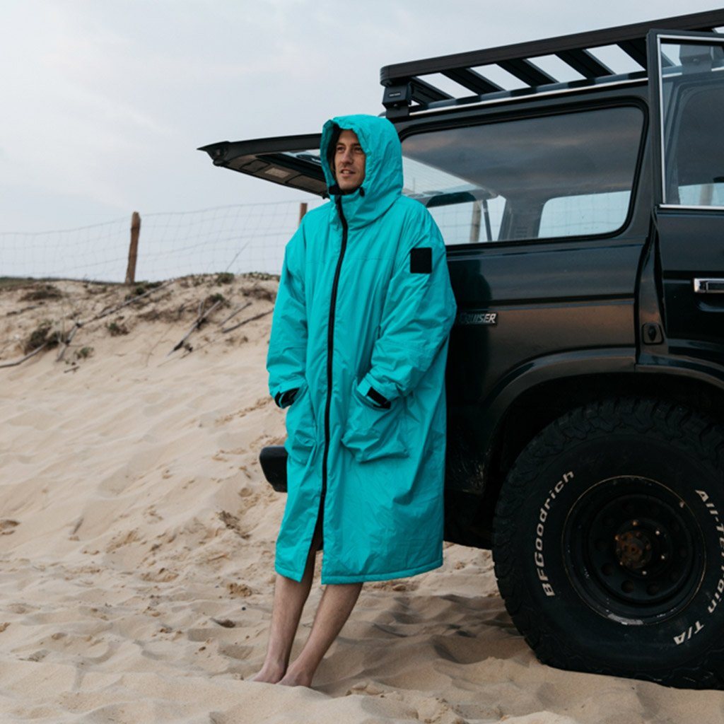 VOITED Outdoor Change Robe & Drycoat for Surfing, Camping, Vanlife & Wild Swimming